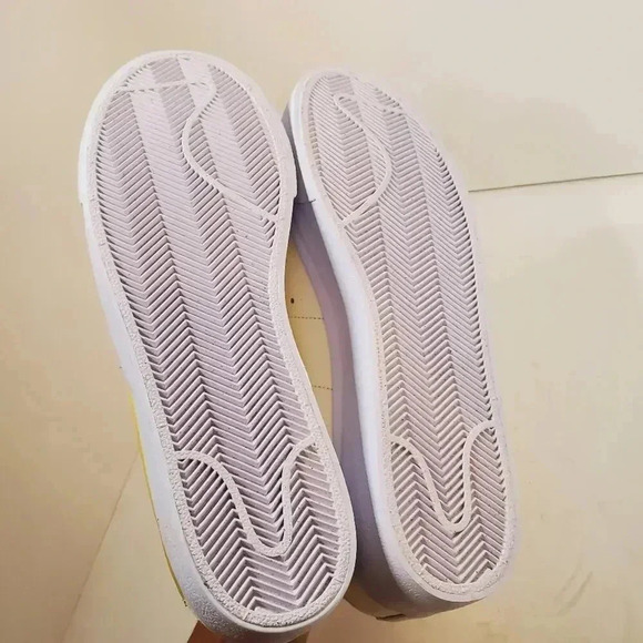 NIKE WOMEN'S BLAZER LOW PLATFORM - PALE IVORY/SATURN GOLD/WHITE 11 - Picture 10 of 11